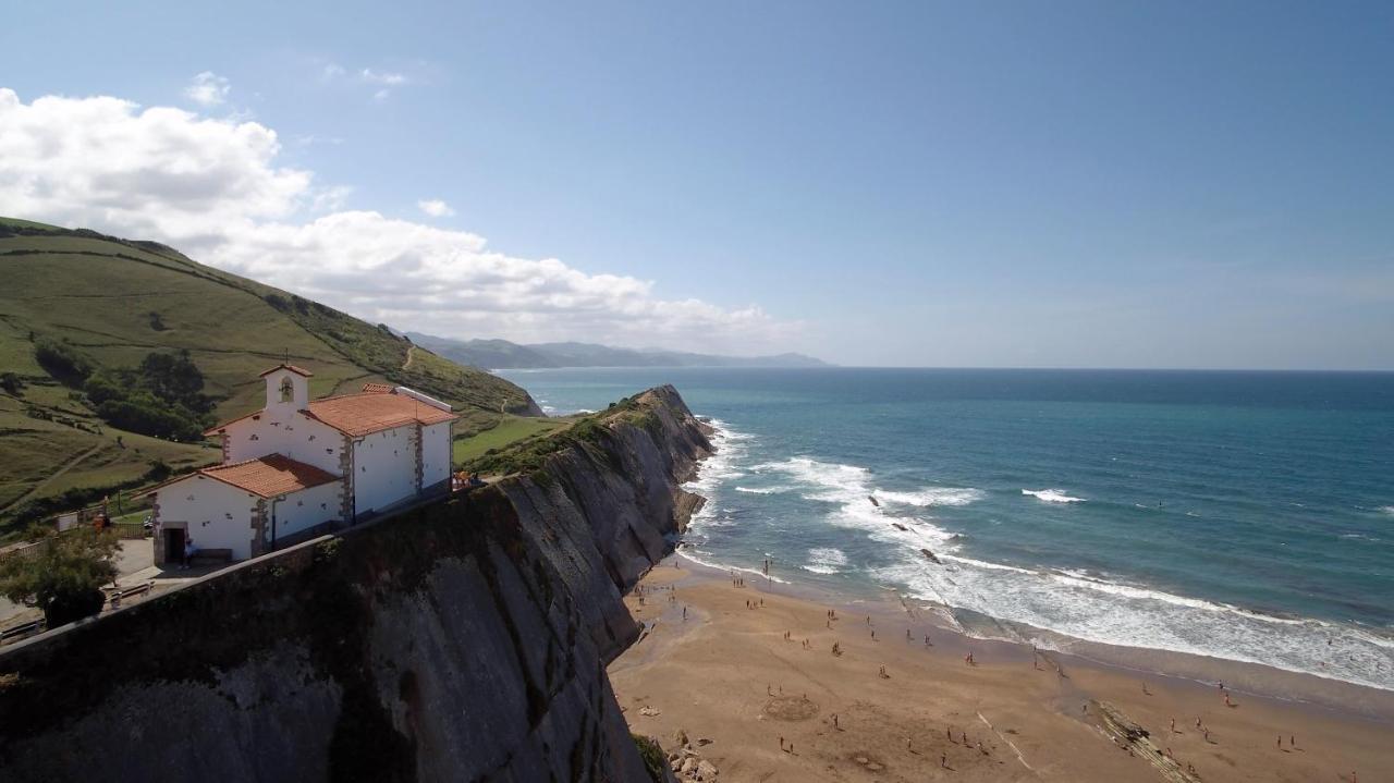 Kampaoh Zumaia Hotel Ngoại thất bức ảnh
